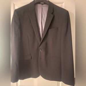 Express Extra Slim Men’s suit. Dry cleaned and ready to wear!